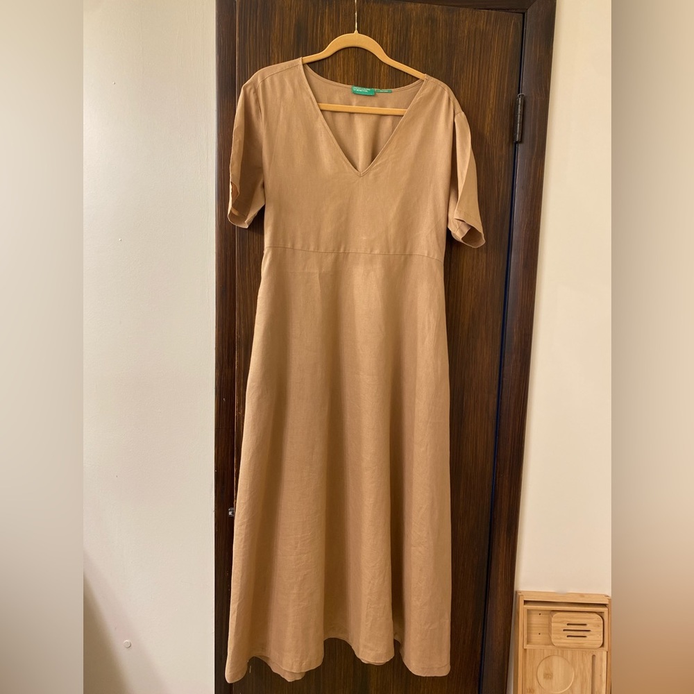 Benetton Linen Midi Dress in Tan